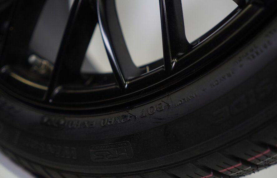 BMW BMW 3 4 serie F30 F31 F32 F33 F36 405M 18 inch Hankook Runflat Winterbanden Nieuw Origineel