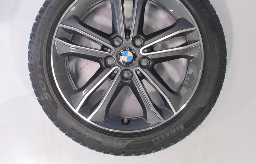 BMW BMW 1 2 serie F40 F44 2 serie Gran Coupe 549 17 inch Pirelli Runflat Winterbanden Origineel