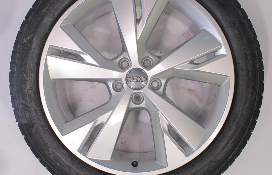 Audi Audi Q4 e-tron 20 inch Goodyear Winterbanden Nieuw Origineel