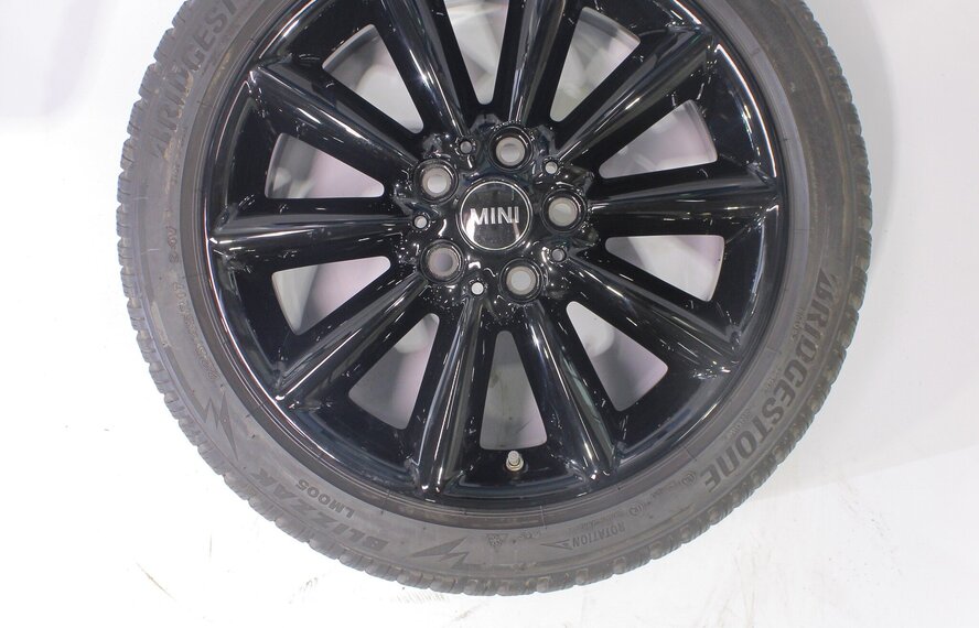 Mini Clubman F54 518 17 inch Bridgestone Winterbanden Origineel