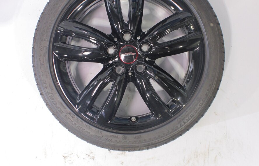 Mini Cooper / S / One / Cabrio F55 F56 F57 JCW501 17 inch Dunlop Runflat Winterbanden Origineel