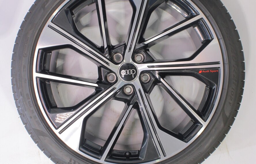 Audi Audi Q5 SQ5 80A 21 inch Pirelli Zomerbanden Origineel