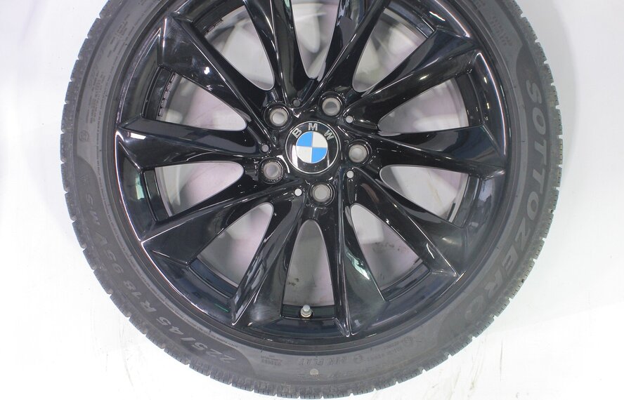BMW BMW 3 4 serie F30 F31 F32 F33 F36 415 18 inch Pirelli Runflat Winterbanden Origineel