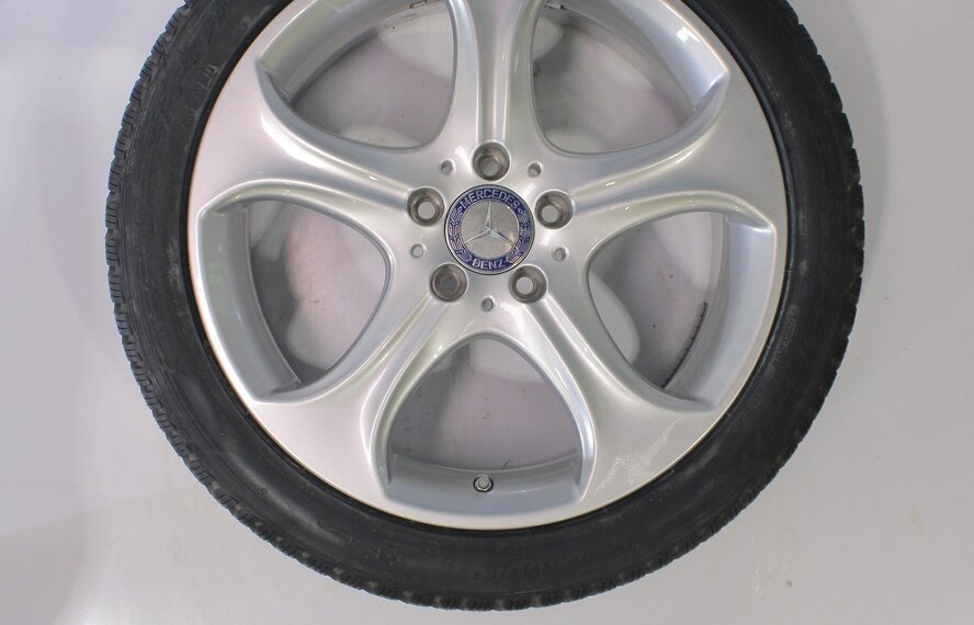 Mercedes Mercedes C-Klasse W205 S205 C205 18 inch Hankook Winterbanden Nieuw Origineel