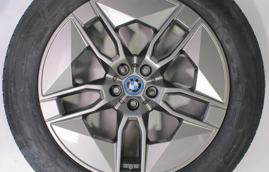 BMW BMW iX i20 1002 20 inch velgen Goodyear Winterbanden Nieuw Origineel