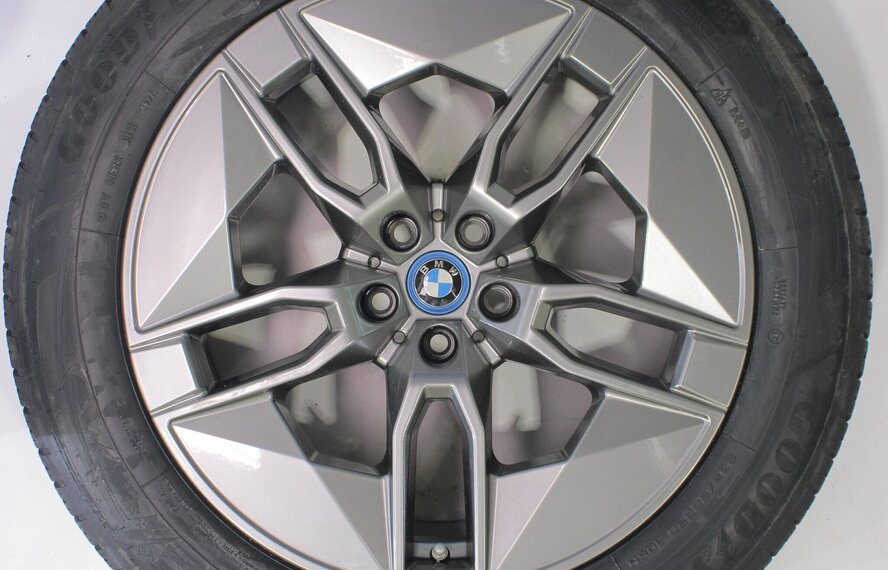 BMW BMW iX i20 1002 20 inch velgen Goodyear Winterbanden Nieuw Origineel