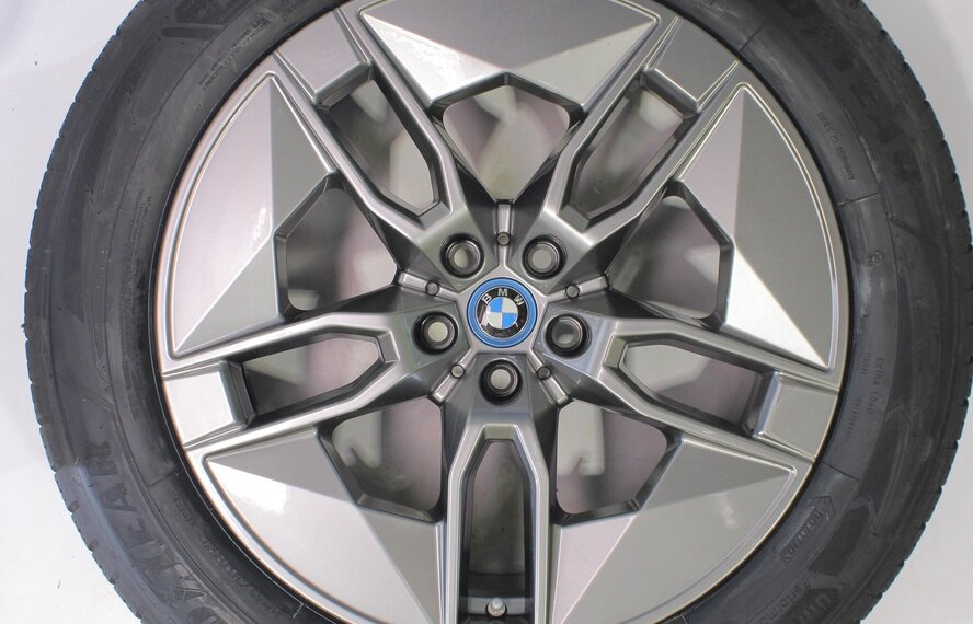 BMW BMW iX i20 1002 20 inch velgen Goodyear Winterbanden Nieuw Origineel