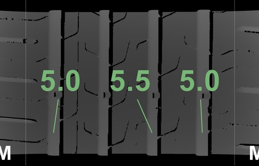 BMW BMW 1 2 serie F40 F44 2 serie Gran Coupe 819M 18 inch velgen Continental Zomerbanden Origineel