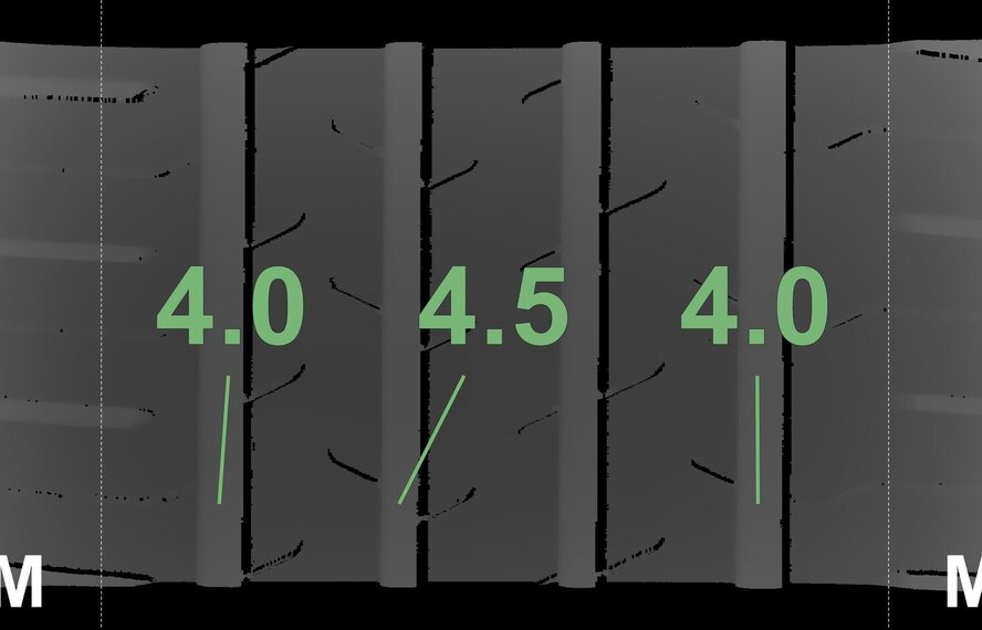 BMW BMW 1 2 serie F40 F44 2 serie Gran Coupe 819M 18 inch velgen Continental Zomerbanden Origineel