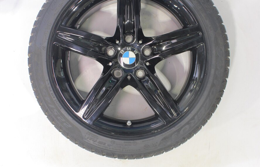BMW BMW 1 2 serie F20 F21 F22 F23 379 17 inch velgen Pirelli Runflat Winterbanden Nieuw Origineel