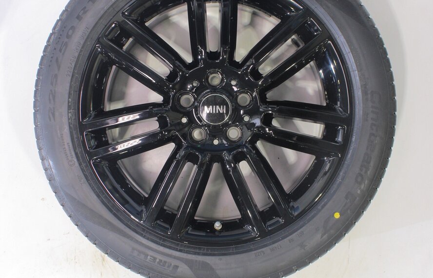 Mini Countryman F60 532 18 inch velgen Pirelli Zomerbanden Nieuw Origineel