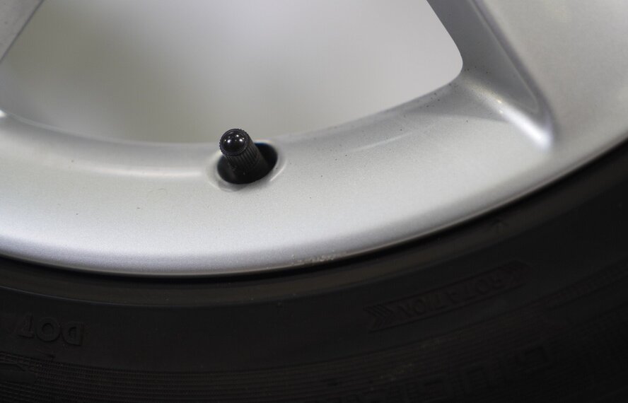 Audi Audi A6 4G C7 17 inch velgen Vredestein Winterbanden Origineel