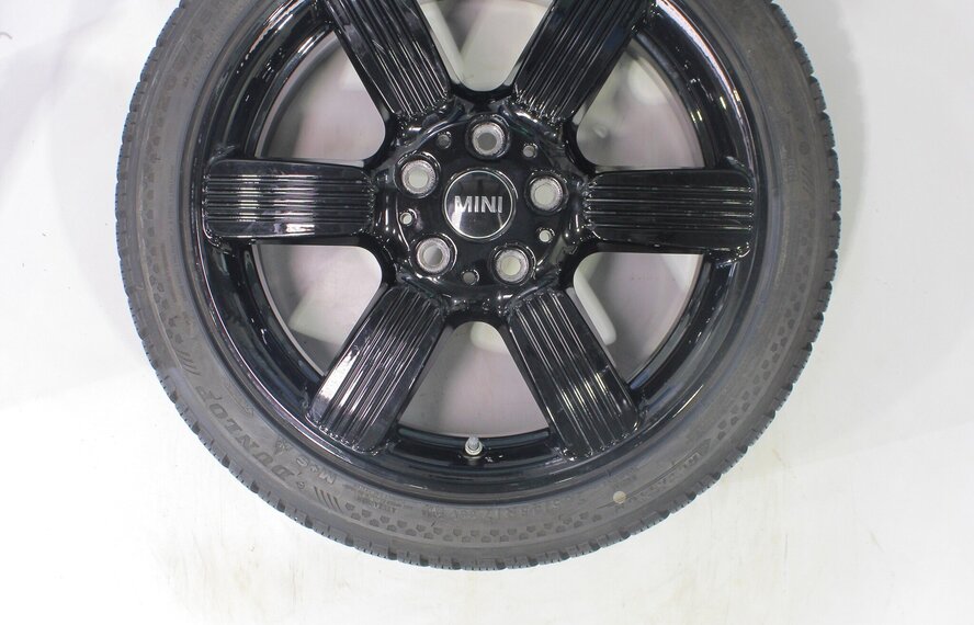 Mini Mini Cooper / S / One / Cabrio F55 F56 F57 525 17 inch velgen Dunlop Runflat Winterbanden Origineel