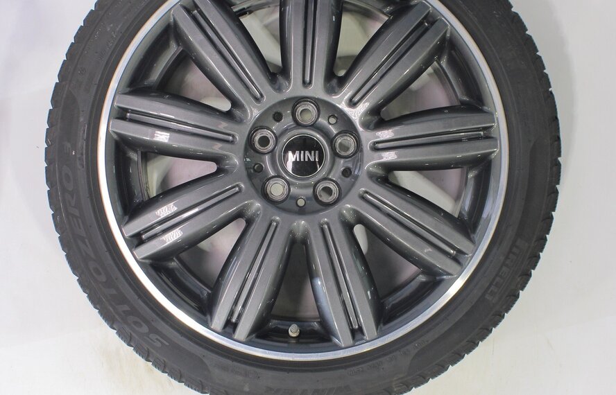 Mini Countryman F60 524 19 inch velgen Pirelli Runflat Winterbanden Origineel