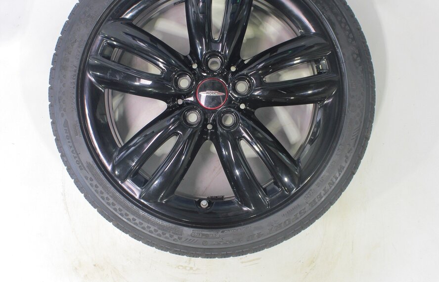 Mini Cooper / S / One / Cabrio F55 F56 F57 JCW501 17 inch velgen Dunlop Runflat Winterbanden Origineel