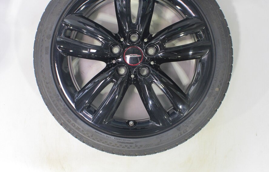 Mini Cooper / S / One / Cabrio F55 F56 F57 JCW501 17 inch velgen Dunlop Runflat Winterbanden Origineel