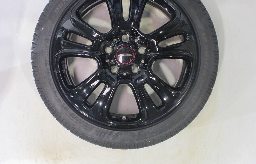 Mini Cooper / S / One / Cabrio F55 F56 F57 JCW510 17 inch velgen Dunlop Runflat Winterbanden Origineel