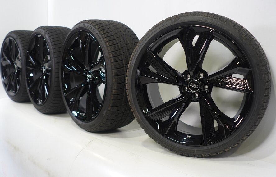 Audi Audi RS6 22 inch velgen Pirelli Winterbanden Origineel