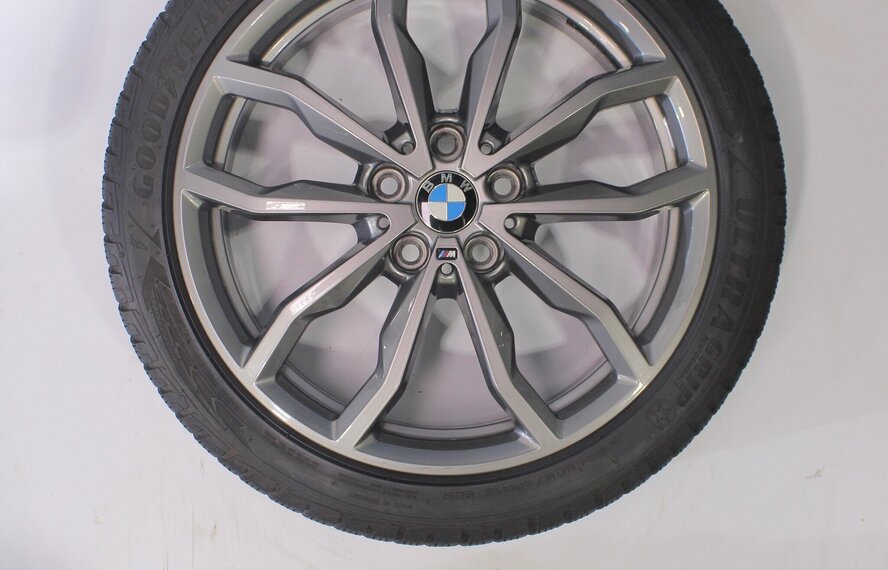 BMW BMW 1 2 serie F40 F44 2 serie Gran Coupe 711M 18 inch velgen Goodyear Winterbanden Origineel