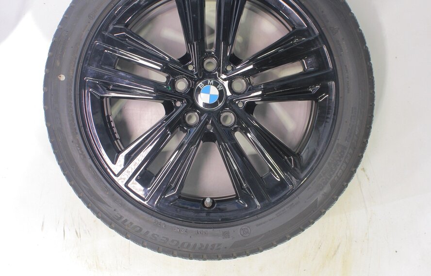 BMW BMW 1 2 serie F40 F44 2 serie Gran Coupe 548 17 inch velgen Bridgestone Runflat Winterbanden Origineel