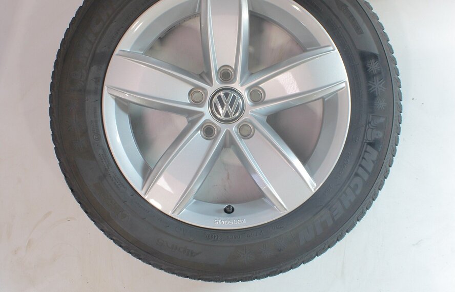 Volkswagen Volkswagen T-Roc 2G Corvara 16 inch velgen Michelin Winterbanden Origineel