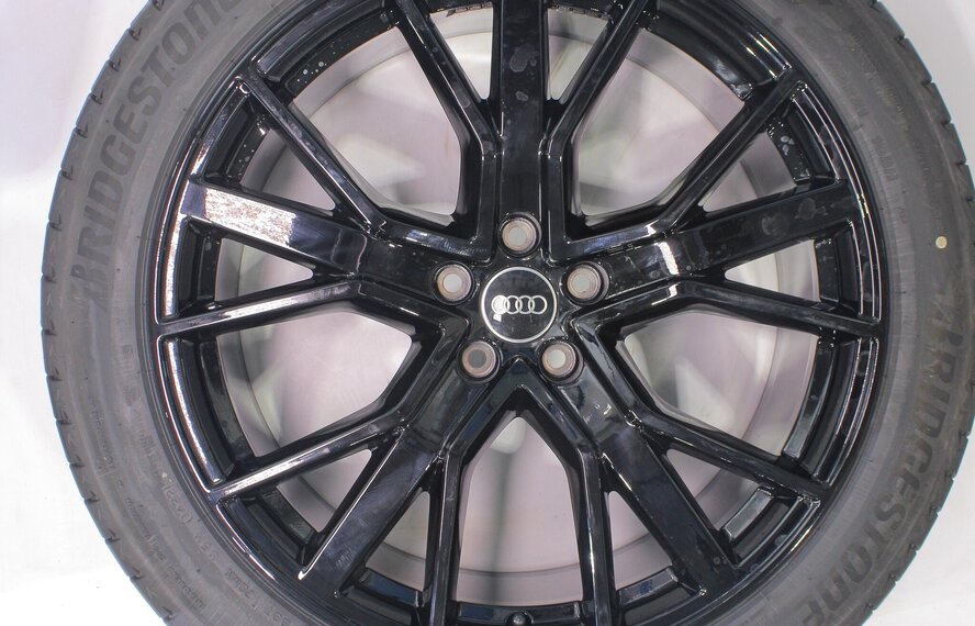 Audi Audi Etron 4KE 21 inch velgen Bridgestone Zomerbanden Nieuw Origineel