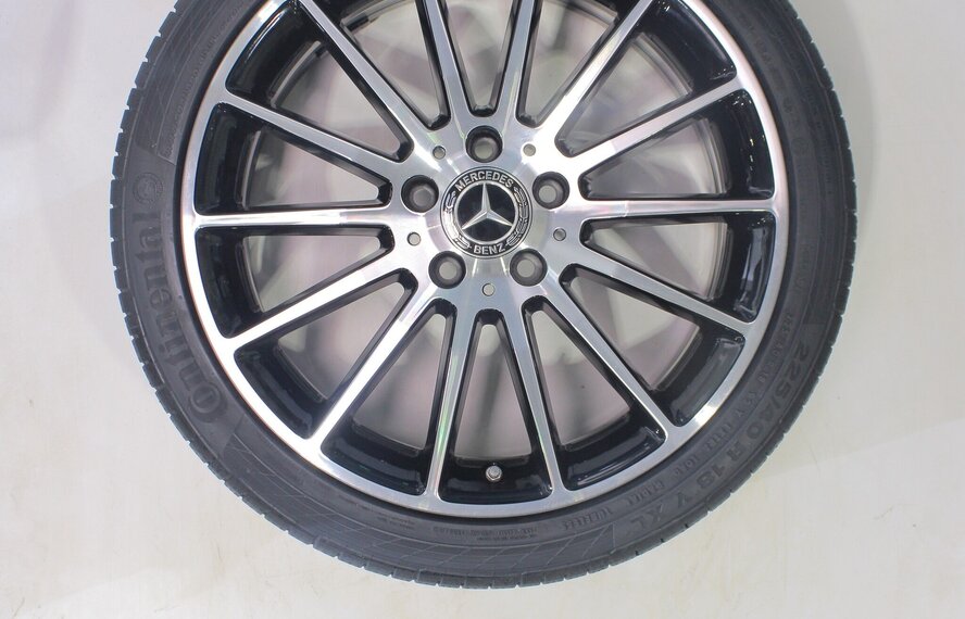 Mercedes Mercedes A B CLA Klasse W176 W117 W246 18 inch velgen Continental Zomerbanden Nieuw Origineel