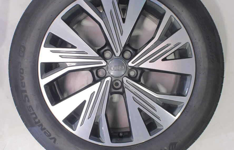 Audi Audi Q4 e-tron 19 inch velgen Hankook Zomerbanden Origineel