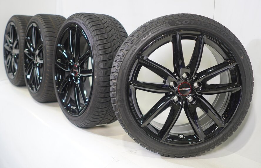 Mini Mini Clubman F54 JCW815 18 inch Pirelli Runflat Winterbanden Origineel