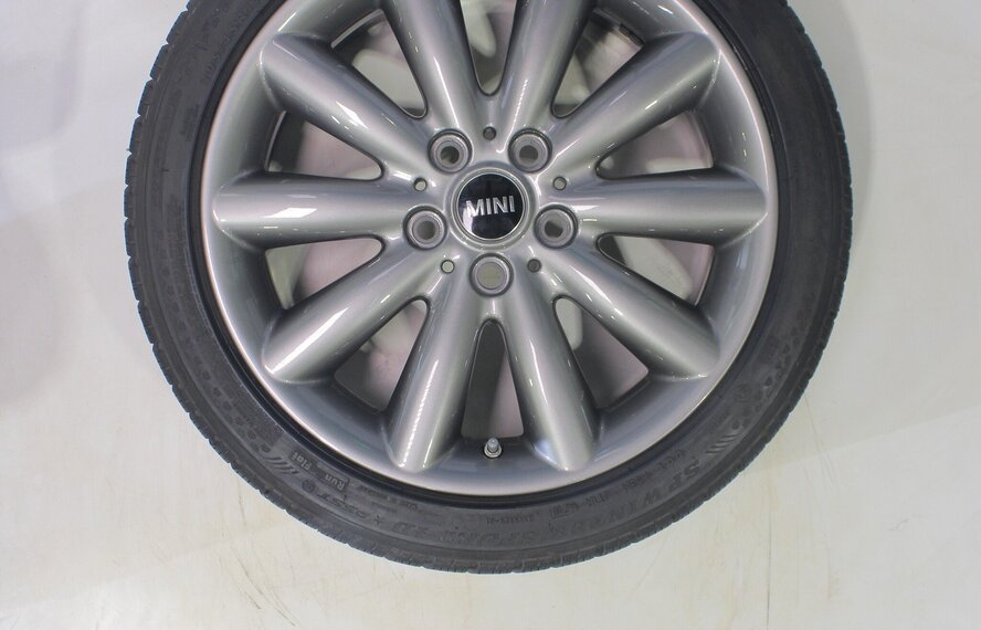 Mini Mini Cooper / S / One / Cabrio F55 F56 F57 499 17 inch velgen Dunlop Runflat Winterbanden Origineel