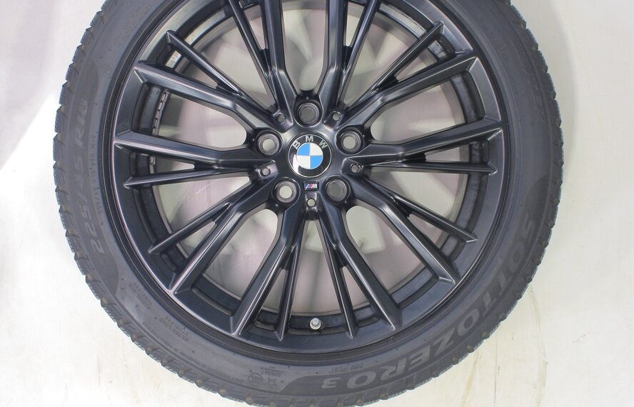 BMW BMW 2 serie 3 serie 4 serie G20 G21 G22 G42 796M 18 inch velgen Pirelli Runflat Winterbanden Origineel