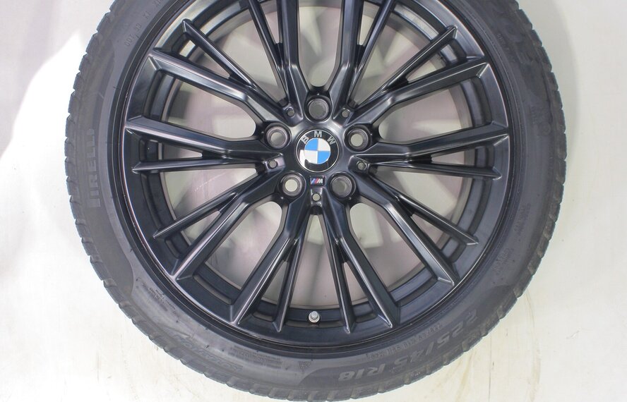 BMW BMW 2 serie 3 serie 4 serie G20 G21 G22 G42 796M 18 inch velgen Pirelli Runflat Winterbanden Origineel