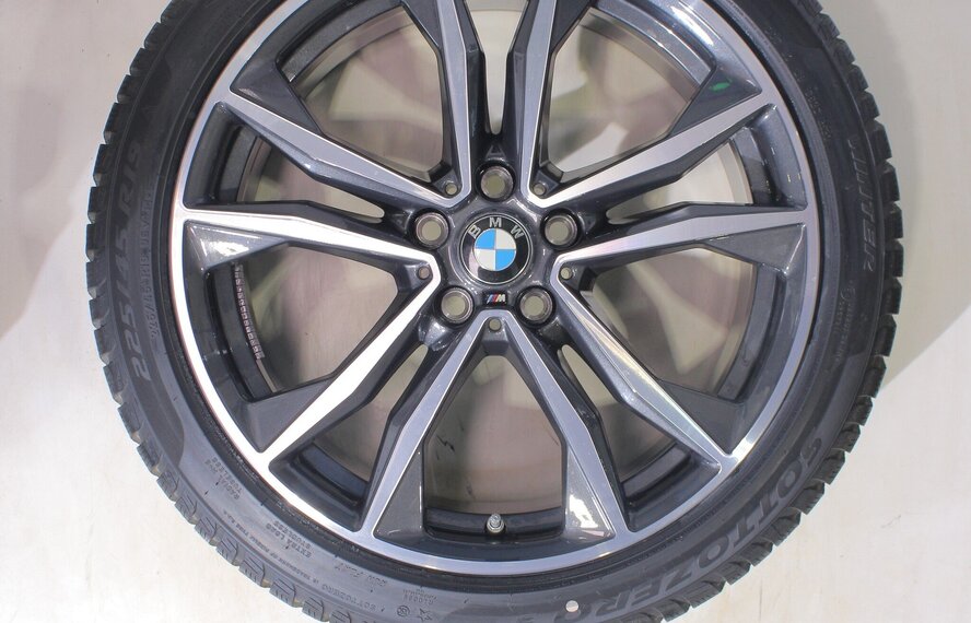BMW BMW X1 F48 X2 F39 715M 19 inch velgen Pirelli Runflat Winterbanden Nieuw Origineel