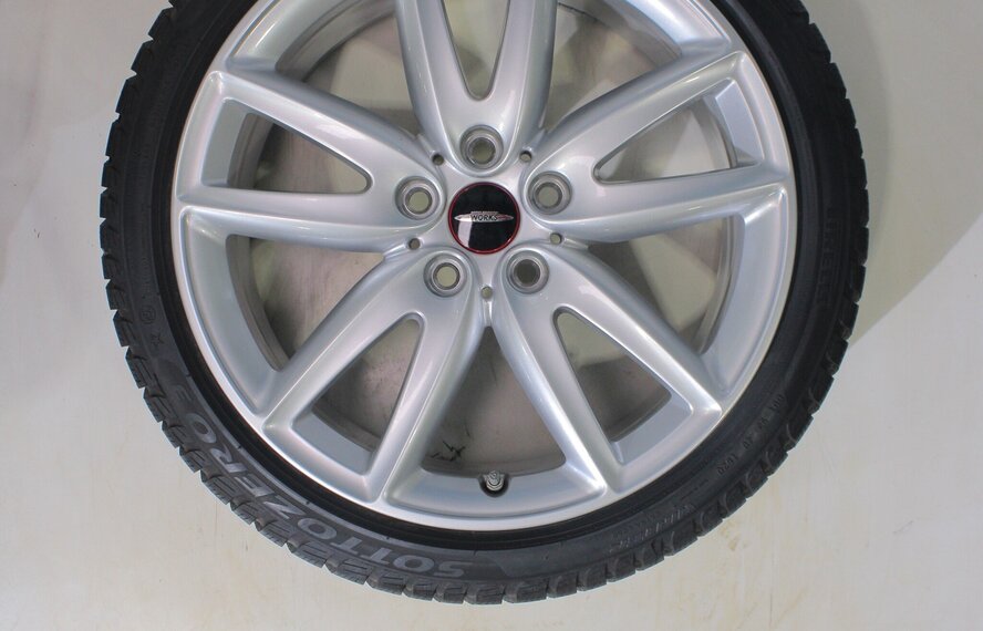 Mini Clubman F54 JCW815 18 inch velgen Pirelli Runflat Winterbanden Origineel