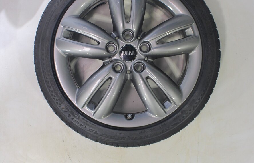 Mini Mini Cooper / S / One / Cabrio F55 F56 F57 JCW501 17 inch velgen Dunlop Runflat Winterbanden Origineel