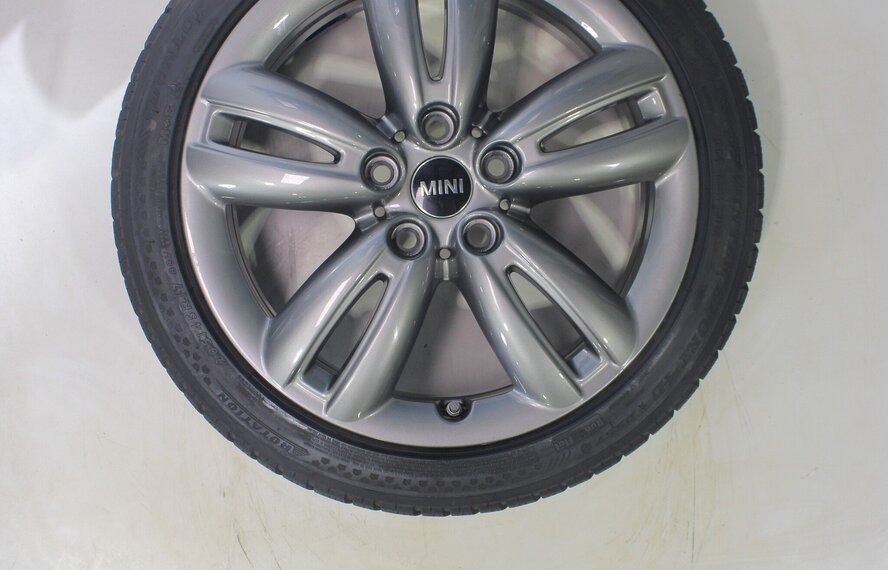 Mini Cooper / S / One / Cabrio F55 F56 F57 JCW501 17 inch velgen Dunlop Runflat Winterbanden Origineel