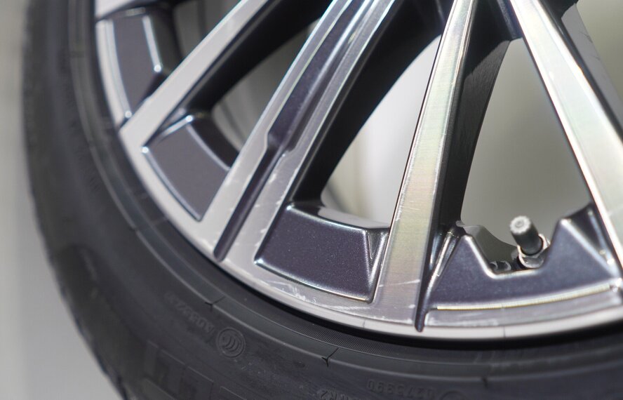 BMW BMW 2 serie U06 Active Tourer 833 17 inch velgen Pirelli Winterbanden Nieuw Origineel