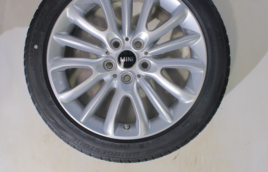 Mini Clubman F54 519 17 inch velgen Bridgestone Runflat Winterbanden Origineel