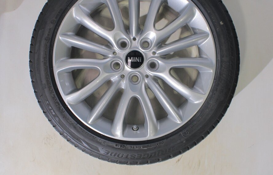 Mini Clubman F54 519 17 inch velgen Bridgestone Runflat Winterbanden Origineel