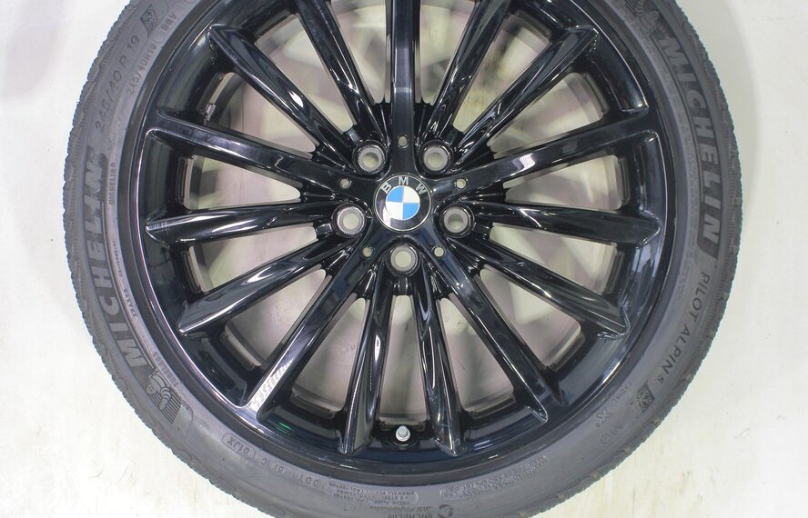 BMW BMW 5 serie G30 G31 8 serie G14 G15 G16 633 19 inch velgen Michelin Winterbanden Origineel