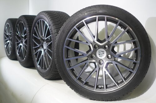 Porsche Porsche Cayenne Coupé 21 inch velgen Michelin Winterbanden Origineel