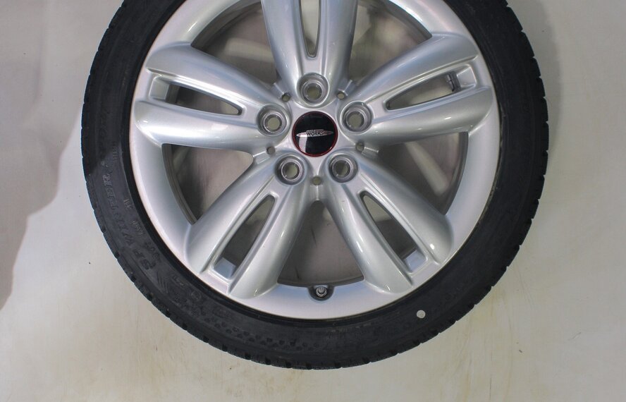 Mini Mini Cooper / S / One / Cabrio F55 F56 F57 JCW501 17 inch velgen Dunlop Runflat Winterbanden Nieuw Origineel