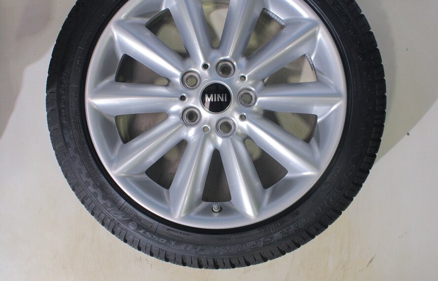 Mini Mini Clubman F54 518 17 inch velgen Dunlop Runflat Winterbanden Origineel