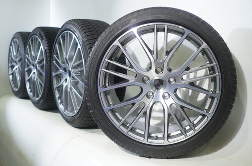 Porsche Porsche Panamera 971 21 inch velgen Pirelli Winterbanden Origineel