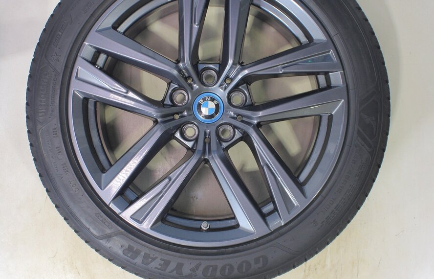 BMW BMW 4 serie i4 G26 853 18 inch velgen Goodyear Winterbanden Origineel
