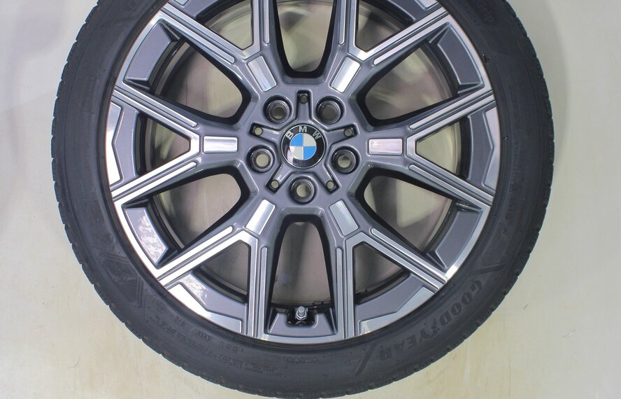 BMW BMW 1er F70 974 18 inch velgen Goodyear Winterbanden Nieuw Origineel