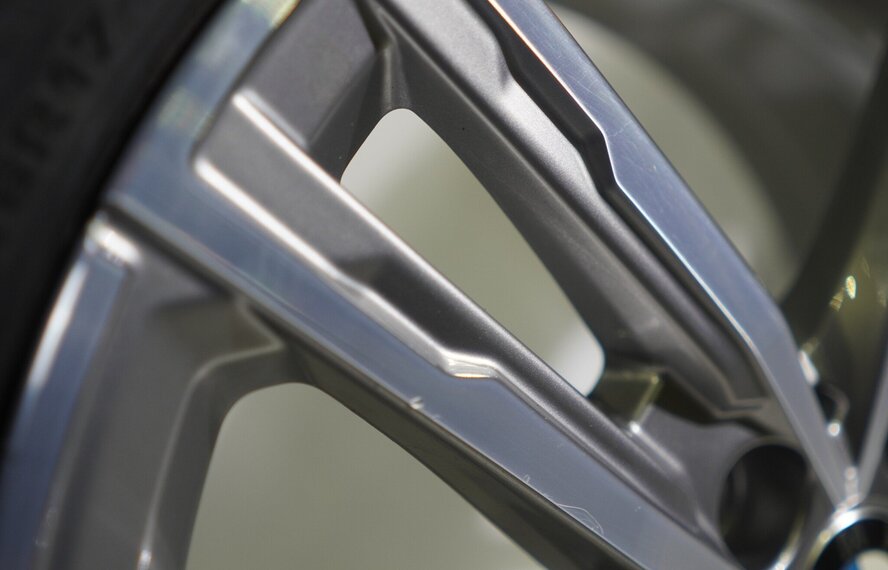 BMW BMW 1 2 serie F40 F44 2 serie Gran Coupe 550M 17 inch velgen Goodyear Zomerbanden Origineel