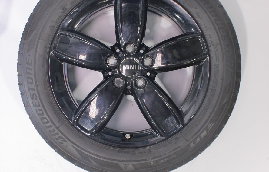 Mini Countryman F60 531 17 inch velgen Bridgestone Runflat Winterbanden Origineel