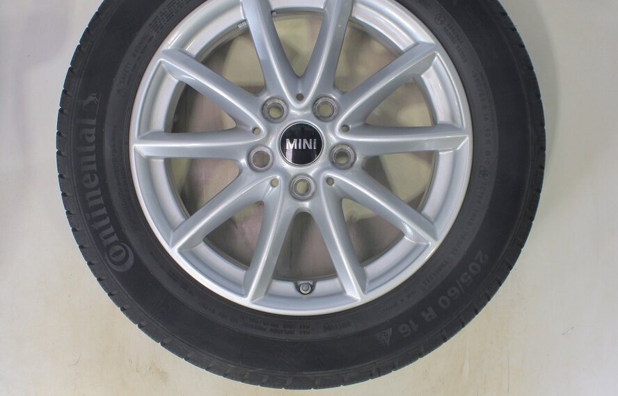 BMW BMW 2 serie F45 F46 Active Gran Tourer 471 16 inch velgen Continental Winterbanden Origineel