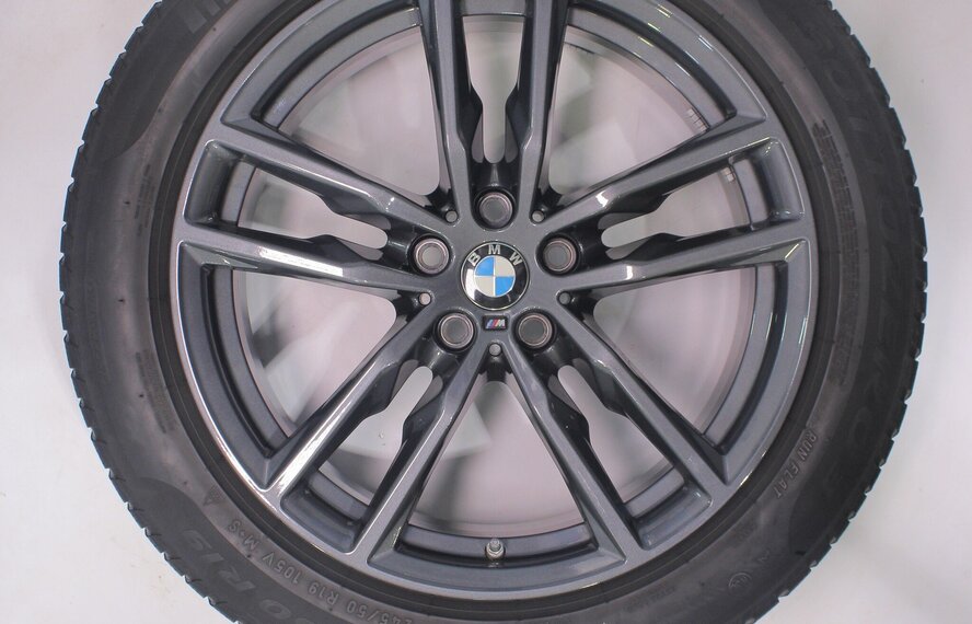 BMW BMW X3 X4 G01 G02 698M 19 inch velgen Pirelli Runflat Winterbanden Origineel